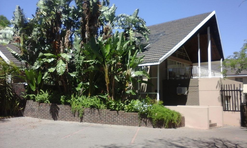 Rustenburg Guesthouse Luaran gambar